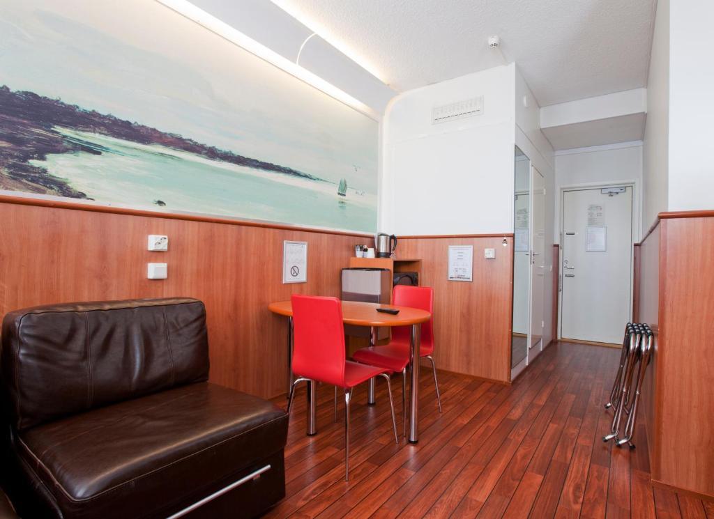 Omena Hotel Vaasa Habitación foto